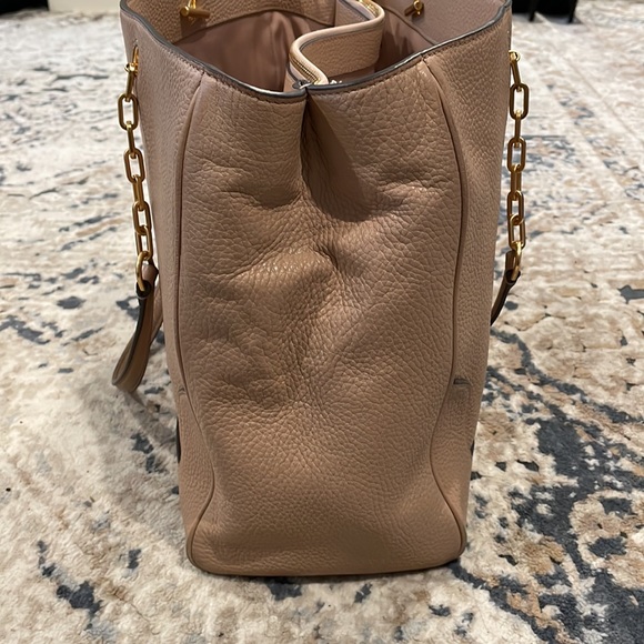 Tory Burch 💫 Georgia Pebbled Devon Tote - Picture 9 of 13